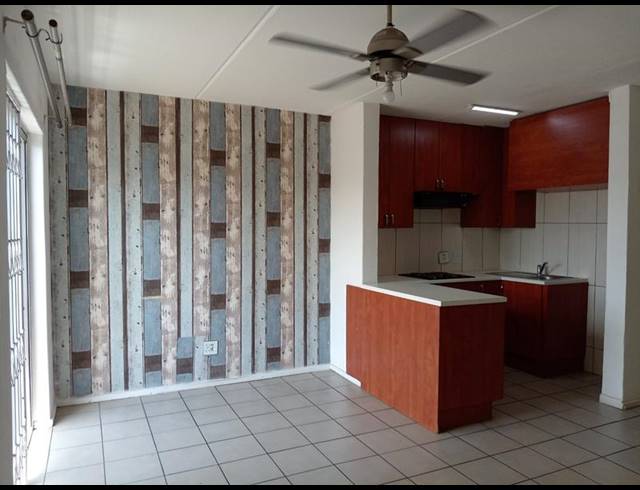 1 BEDROOM APARTMENT FOR SALE IN SANDOWN